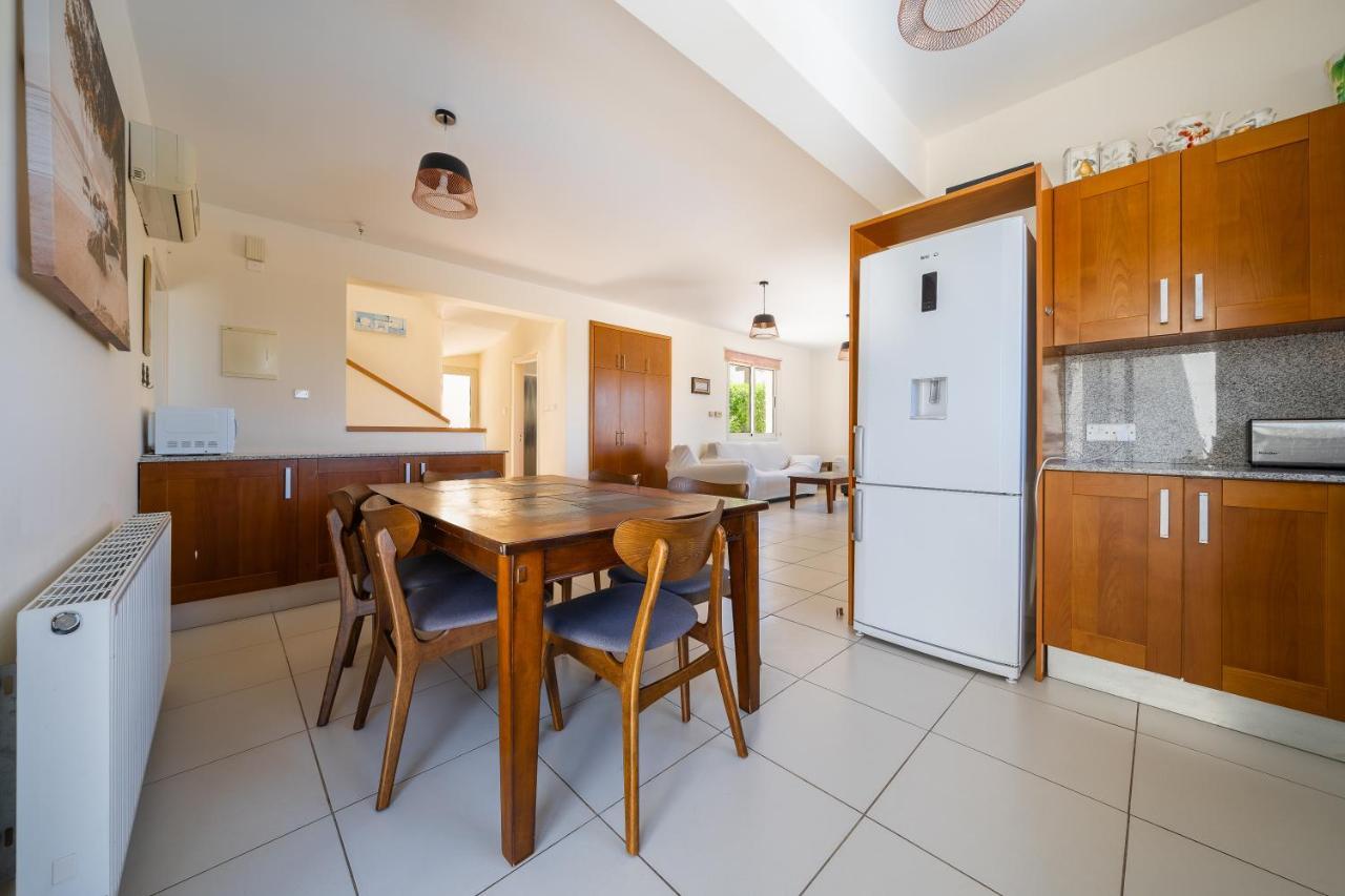 Atlantica 4 Bedroom Villa Near The Beach Protaras Dış mekan fotoğraf
